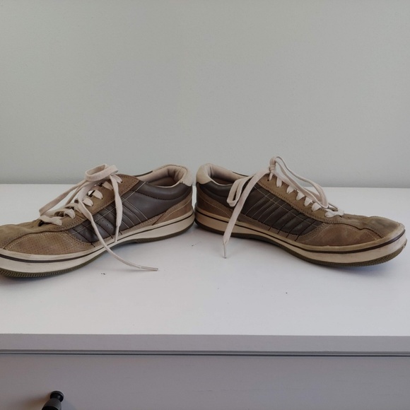 SOLD  11 Skechers casual shoes tan leather suede - Picture 4 of 6